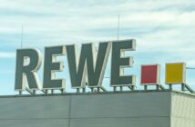 Die Rewe Group zählt zu den größten Handelsunternehmen Europas mit Fokus auf Nachhaltigkeit (Foto: AdobeStock 592782226-Annabell Gsödl)